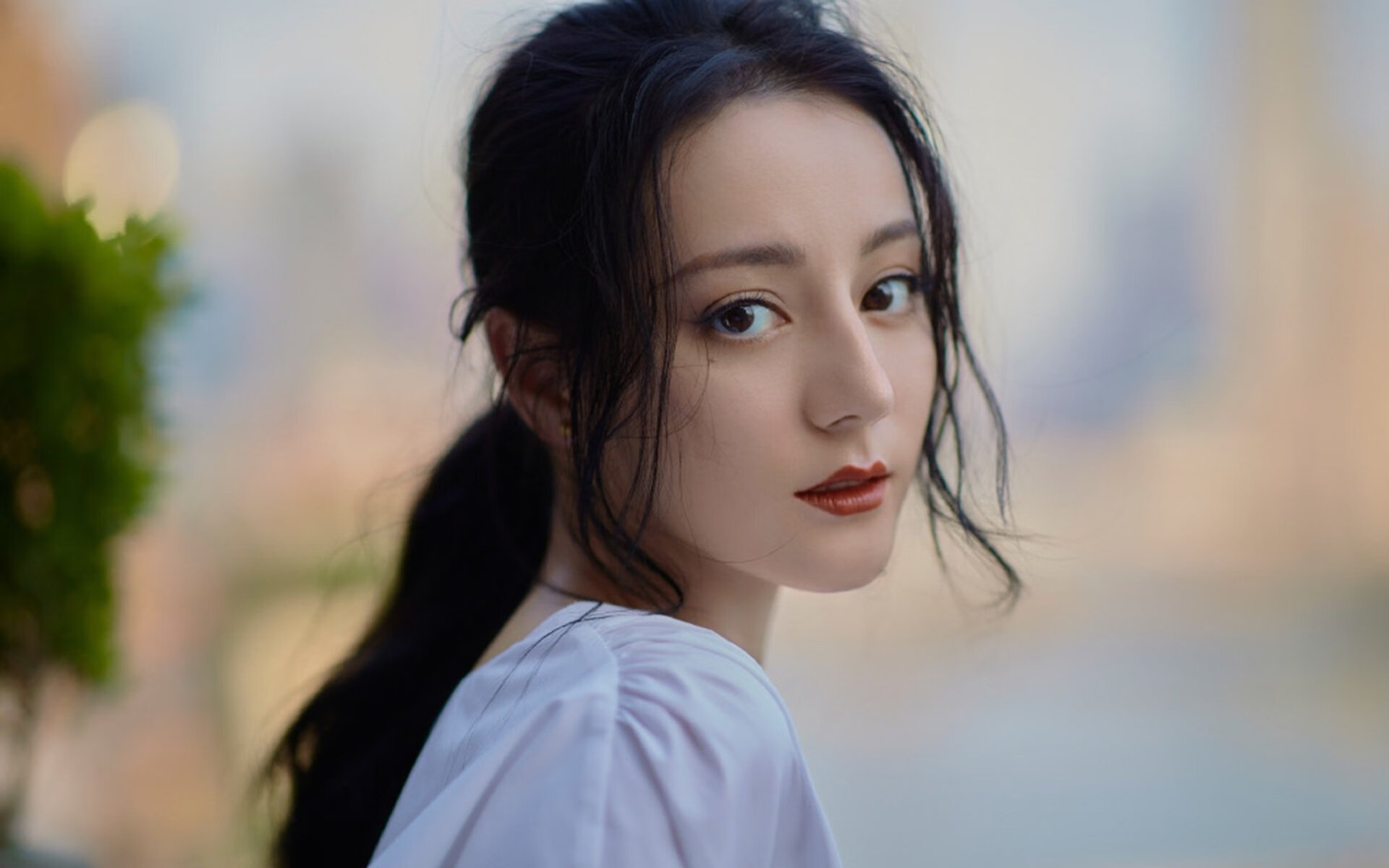 《一线战队转会费飙升：市场火爆》，一线俱乐部什么意思