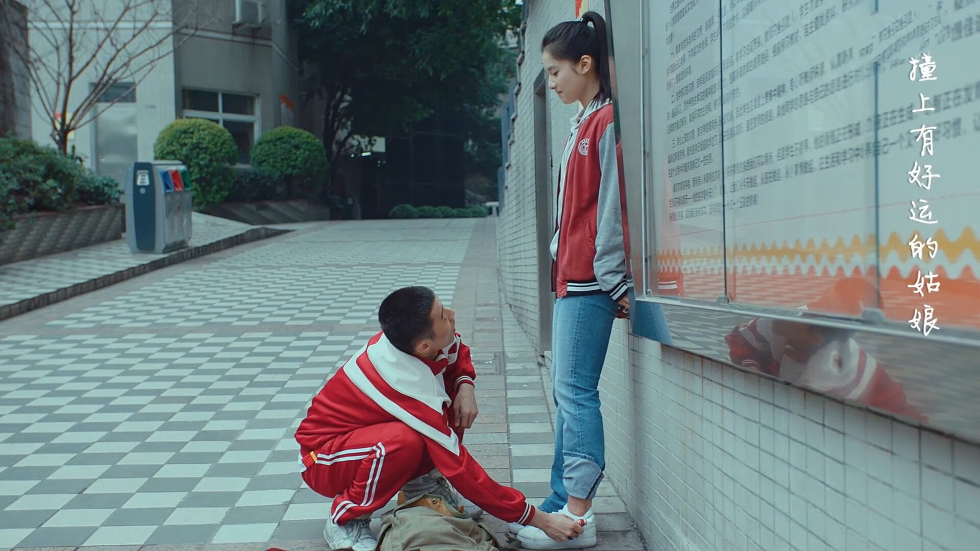 传奇骑手列车表演,骑术展示精彩纷呈,骑士骑车视频