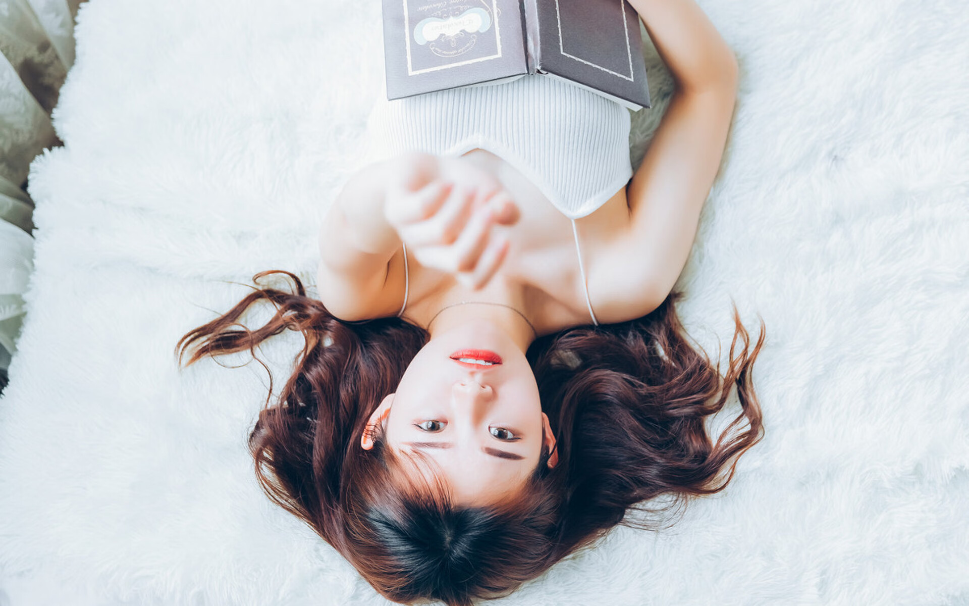 巴萨加强中场控制,迎来难得的胜利,巴萨中场有哪些巨星